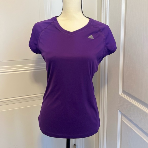 Addies purple T shirts 👚 - Picture 1 of 1